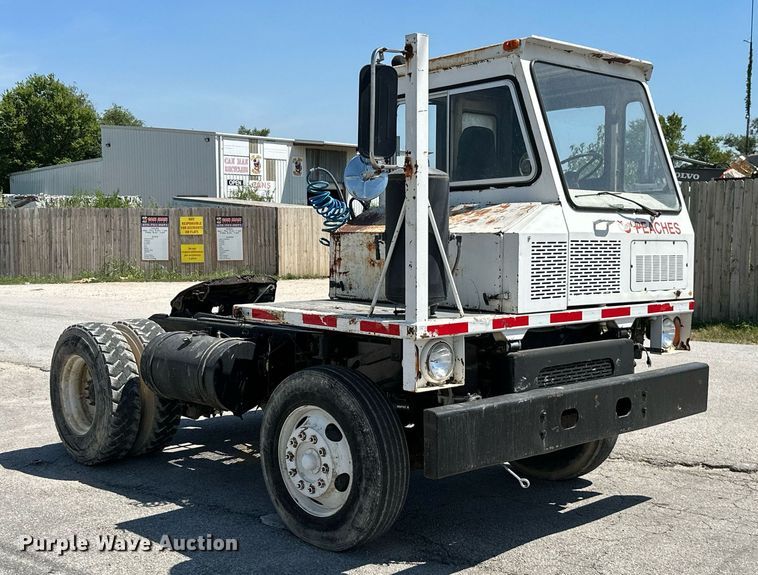 image for item ML9117 1985 Ottowa YT30  yard truck