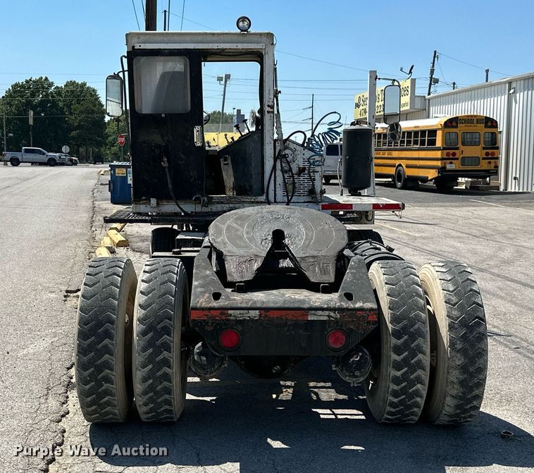 image for item ML9117 1985 Ottowa YT30  yard truck