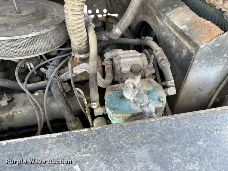 image for item ML9117 1985 Ottowa YT30  yard truck