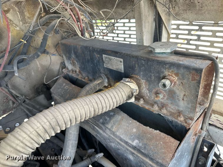 image for item ML9117 1985 Ottowa YT30  yard truck