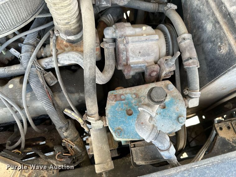 image for item ML9117 1985 Ottowa YT30  yard truck