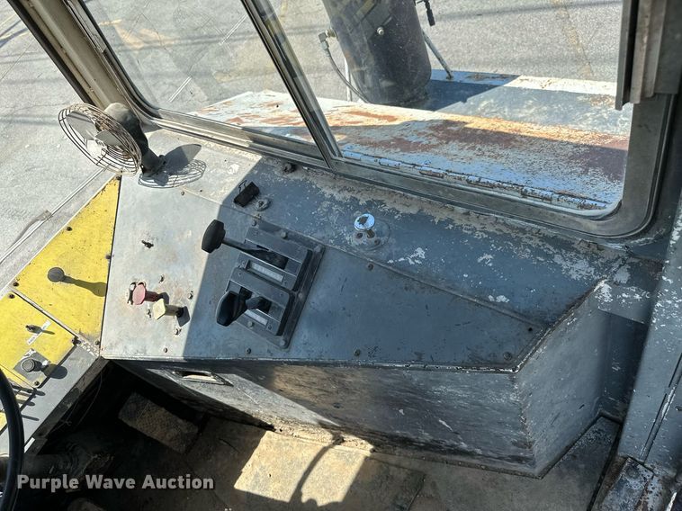 image for item ML9117 1985 Ottowa YT30  yard truck