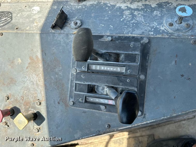 image for item ML9117 1985 Ottowa YT30  yard truck