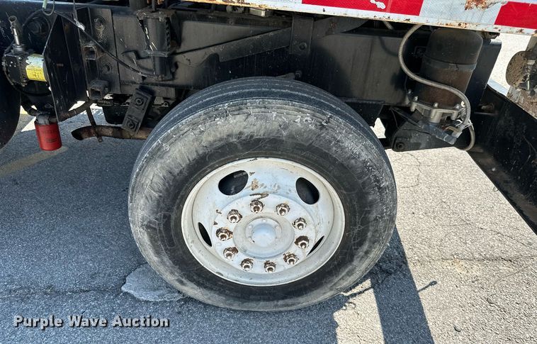 image for item ML9117 1985 Ottowa YT30  yard truck