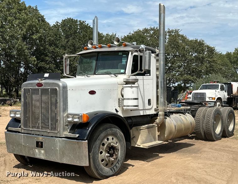 image for item ML9120 2006 Peterbilt 379  semi truck