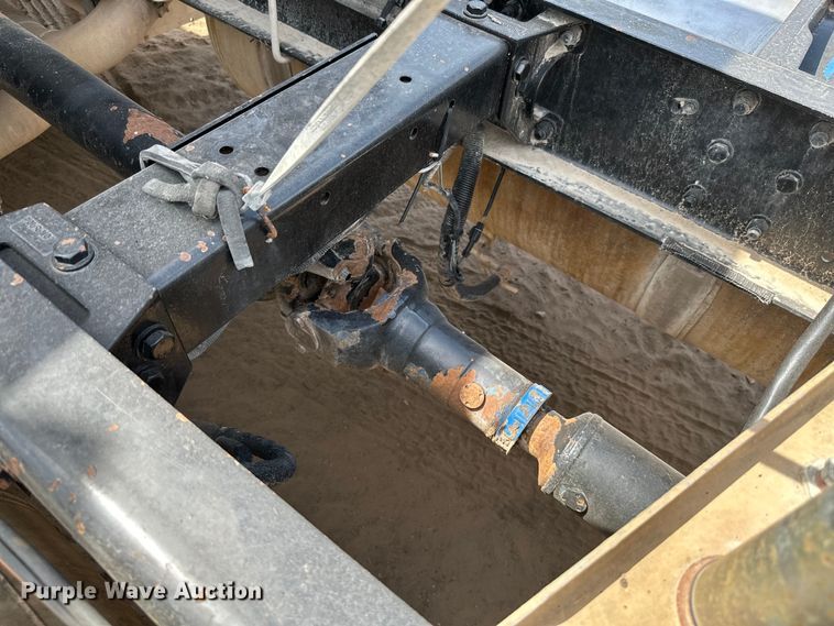 image for item ML9120 2006 Peterbilt 379  semi truck