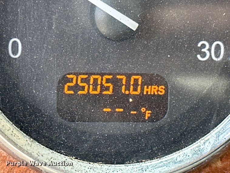 image for item ML9120 2006 Peterbilt 379  semi truck