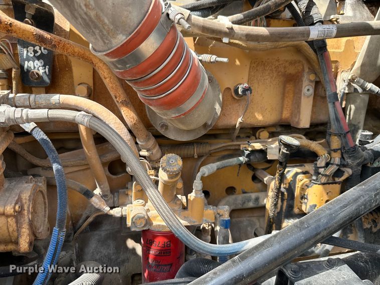 image for item ML9120 2006 Peterbilt 379  semi truck