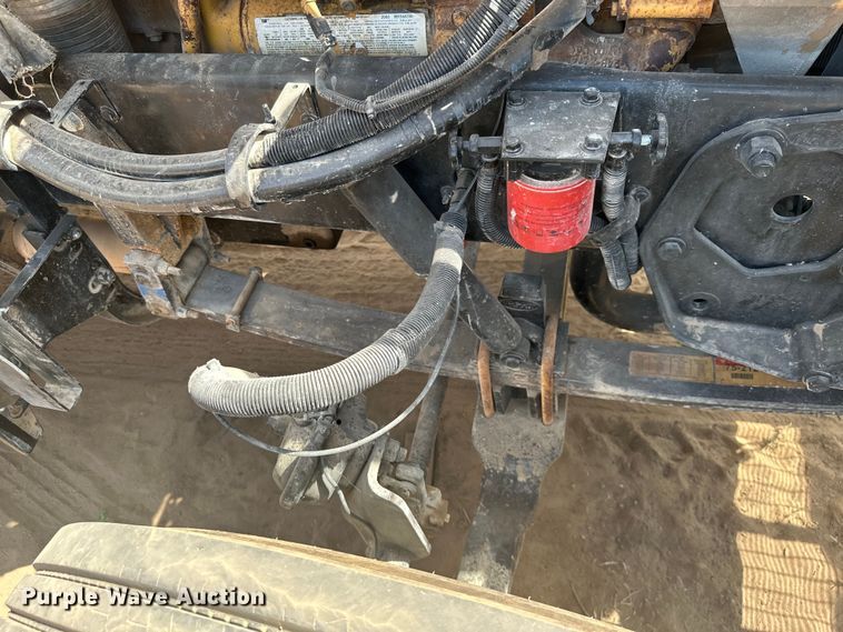 image for item ML9120 2006 Peterbilt 379  semi truck