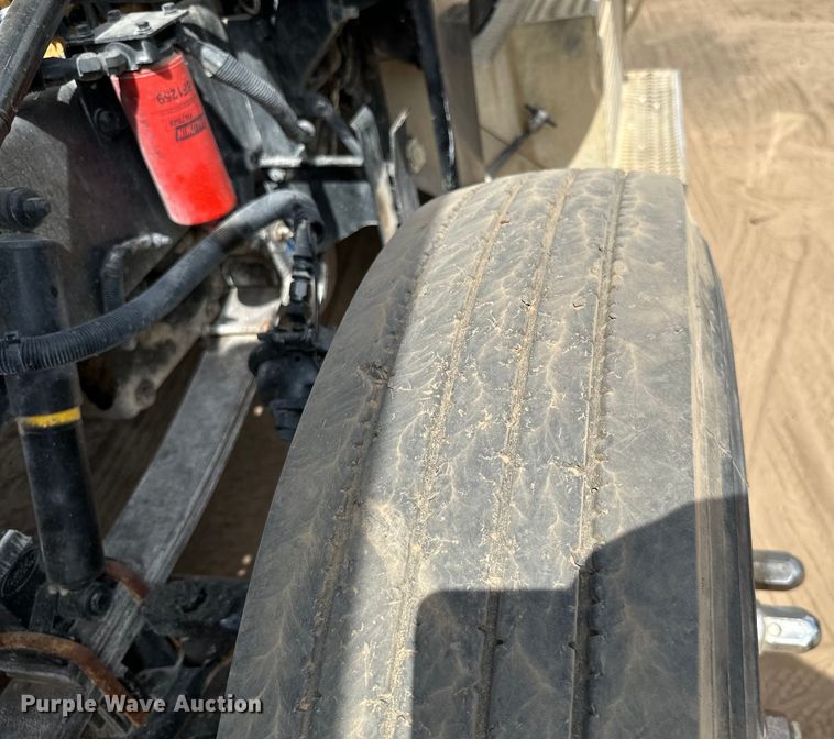 image for item ML9120 2006 Peterbilt 379  semi truck