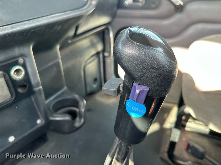 image for item MQ9323 2005 Peterbilt 357  ready mix truck