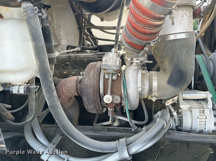 image for item MQ9323 2005 Peterbilt 357  ready mix truck