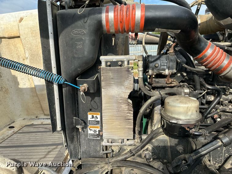 image for item MQ9323 2005 Peterbilt 357  ready mix truck