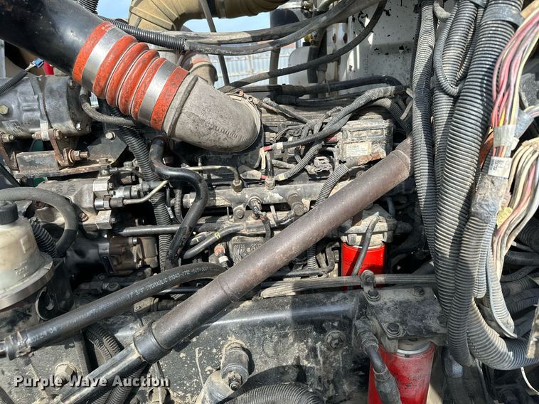 image for item MQ9323 2005 Peterbilt 357  ready mix truck