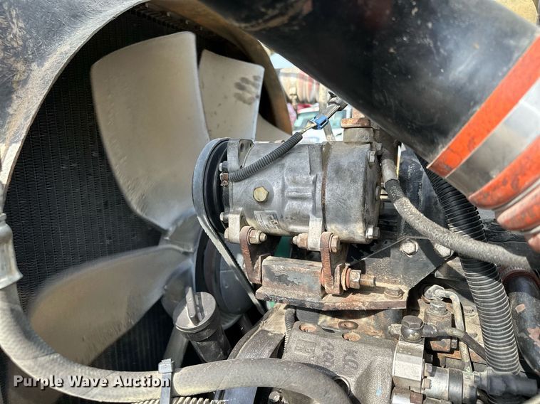 image for item MQ9323 2005 Peterbilt 357  ready mix truck