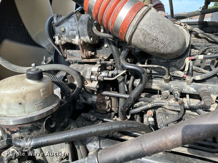 image for item MQ9323 2005 Peterbilt 357  ready mix truck