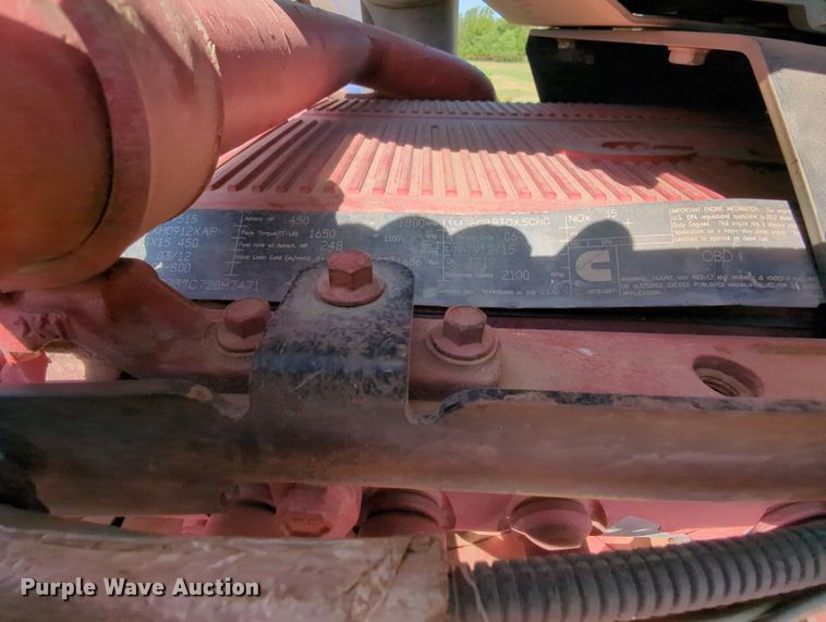 image for item MY9898 2011 Kenworth T800  semi truck