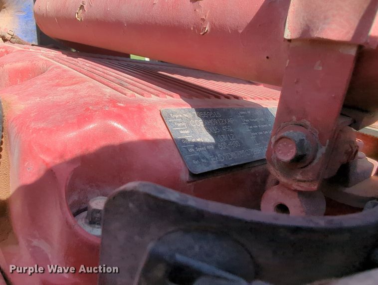 image for item MY9898 2011 Kenworth T800  semi truck