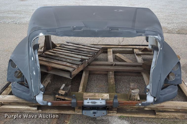 image for item MY9910 Truck hood