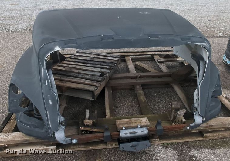 image for item MY9910 Truck hood