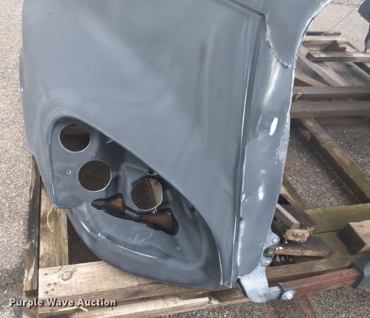 image for item MY9910 Truck hood