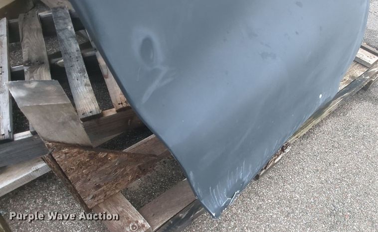 image for item MY9910 Truck hood