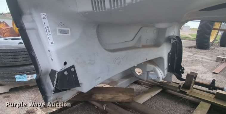 image for item MY9910 Truck hood