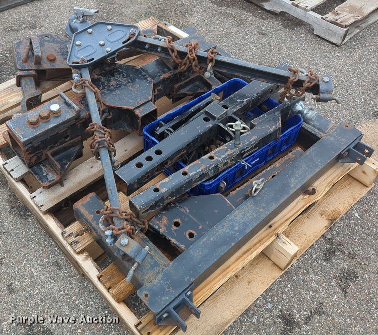 image for item MY9914 Tow hitch adapter