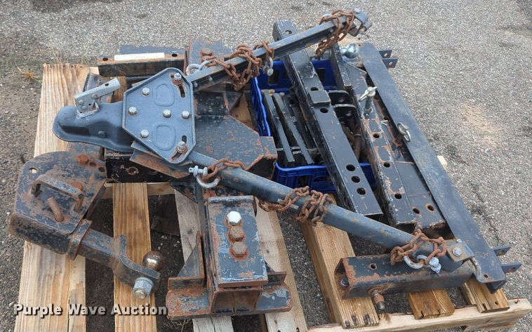 image for item MY9914 Tow hitch adapter