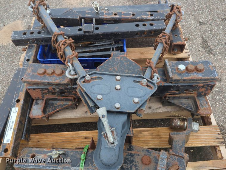 image for item MY9914 Tow hitch adapter