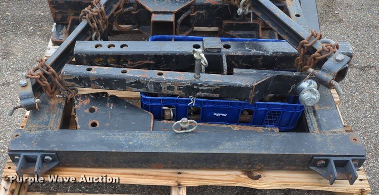 image for item MY9914 Tow hitch adapter