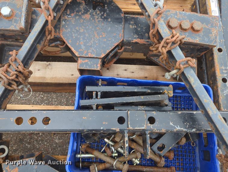 image for item MY9914 Tow hitch adapter