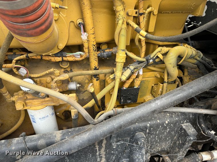 image for item NE9051 2000 Peterbilt 379  semi truck