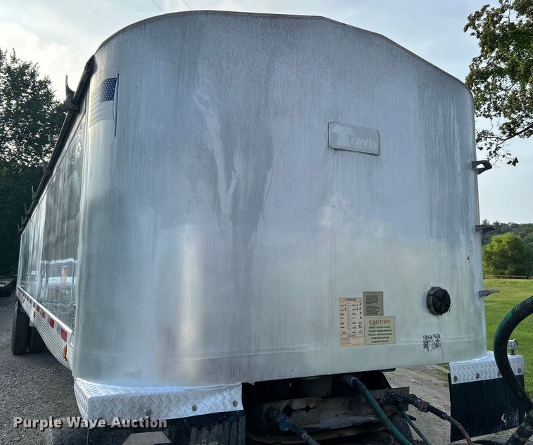 image for item NL9391 2009 Travis T/102  end dump trailer