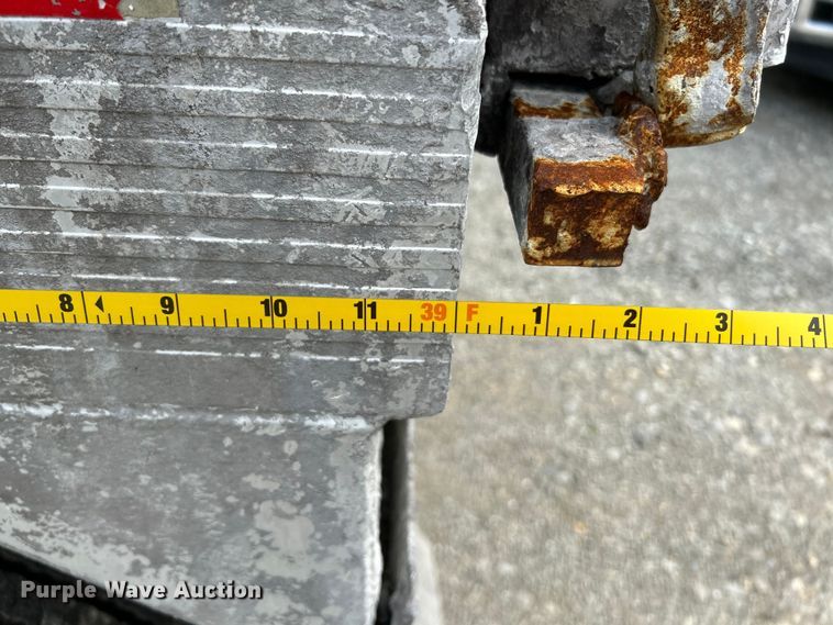 image for item NL9391 2009 Travis T/102  end dump trailer