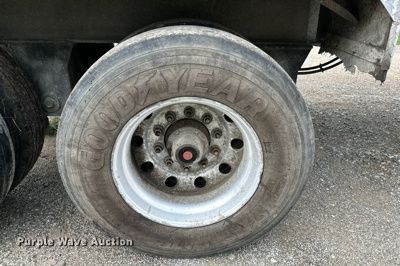 image for item NL9391 2009 Travis T/102  end dump trailer