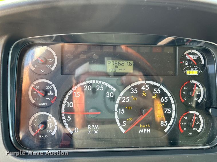 image for item NL9469 2014 Freightliner Business Class M2  box truck