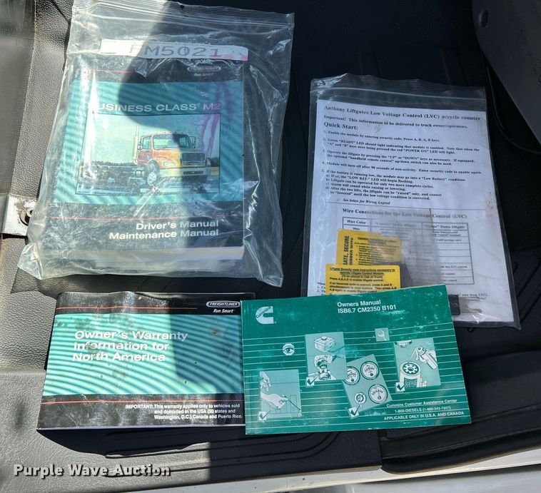 image for item NL9469 2014 Freightliner Business Class M2  box truck