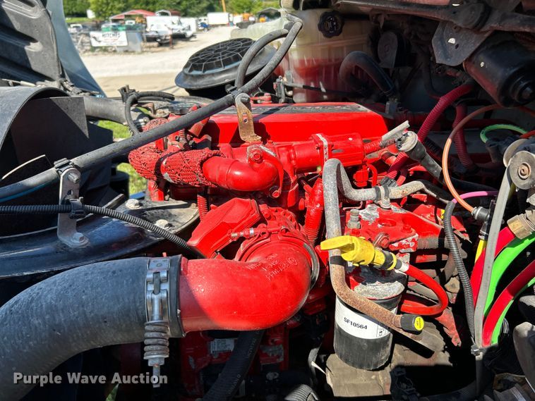 image for item NL9469 2014 Freightliner Business Class M2  box truck