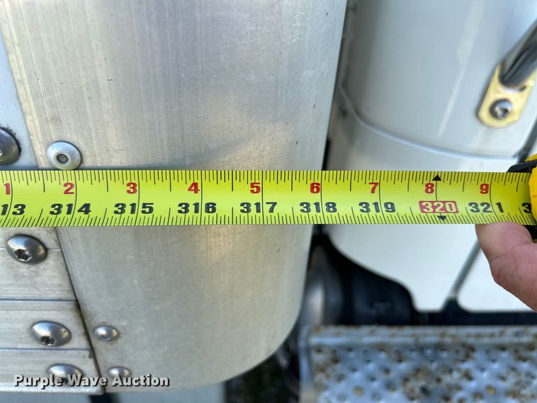 image for item NL9469 2014 Freightliner Business Class M2  box truck