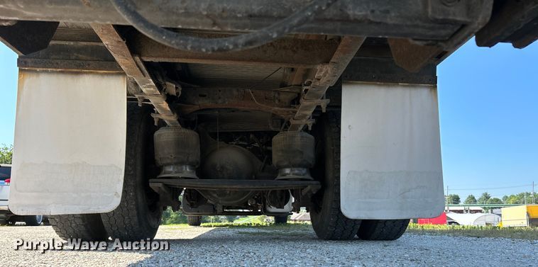 image for item NL9469 2014 Freightliner Business Class M2  box truck