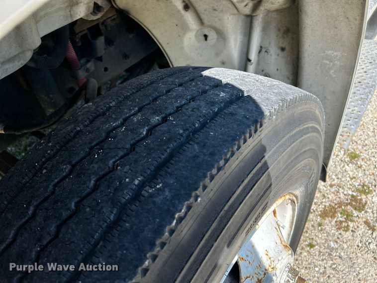 image for item NL9469 2014 Freightliner Business Class M2  box truck