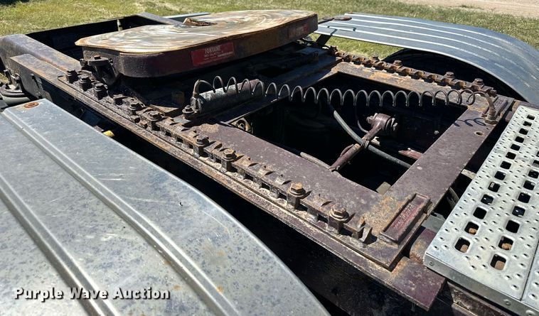 image for item NP9408 2007 Western Star 4900FA  glider kit semi truck