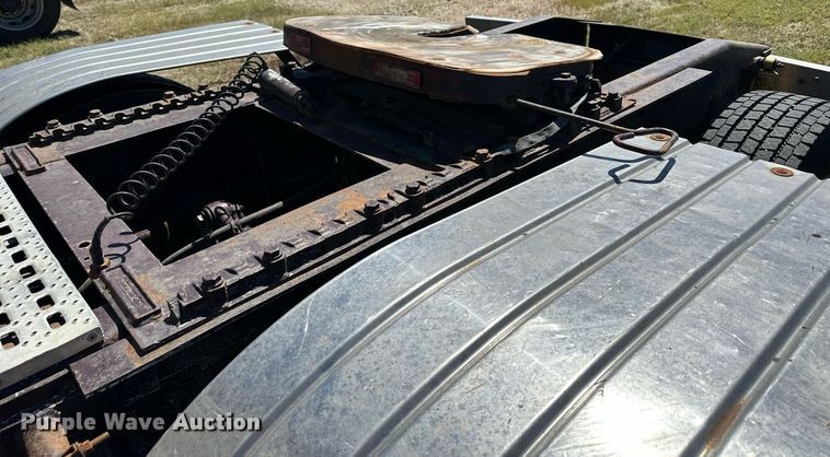 image for item NP9408 2007 Western Star 4900FA  glider kit semi truck