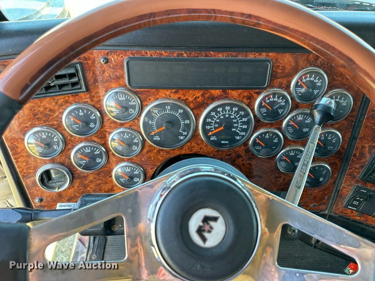 image for item NP9408 2007 Western Star 4900FA  glider kit semi truck