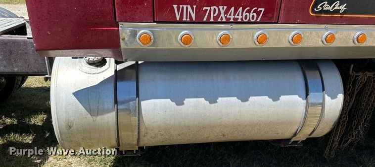 image for item NP9408 2007 Western Star 4900FA  glider kit semi truck