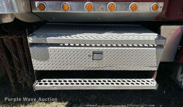 image for item NP9408 2007 Western Star 4900FA  glider kit semi truck