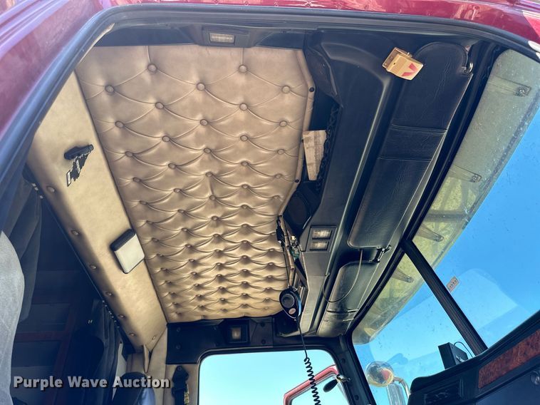 image for item NP9408 2007 Western Star 4900FA  glider kit semi truck