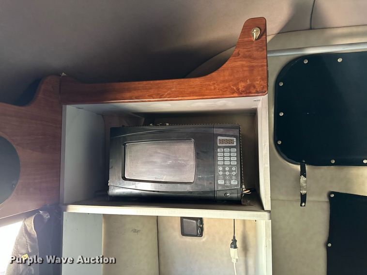 image for item NP9408 2007 Western Star 4900FA  glider kit semi truck