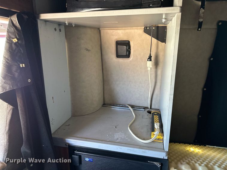 image for item NP9408 2007 Western Star 4900FA  glider kit semi truck